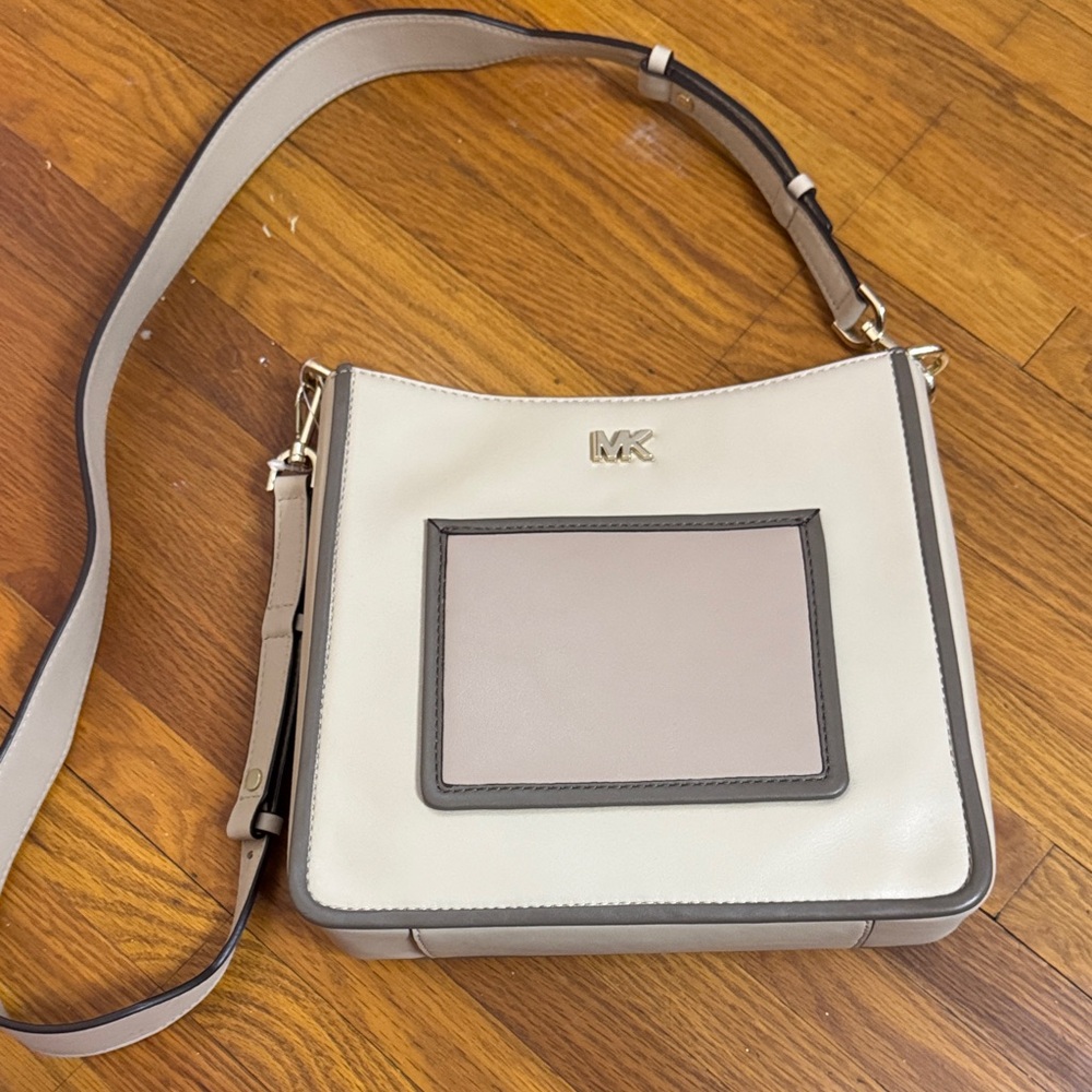Michael Kors White and Gray Shoulder Bag